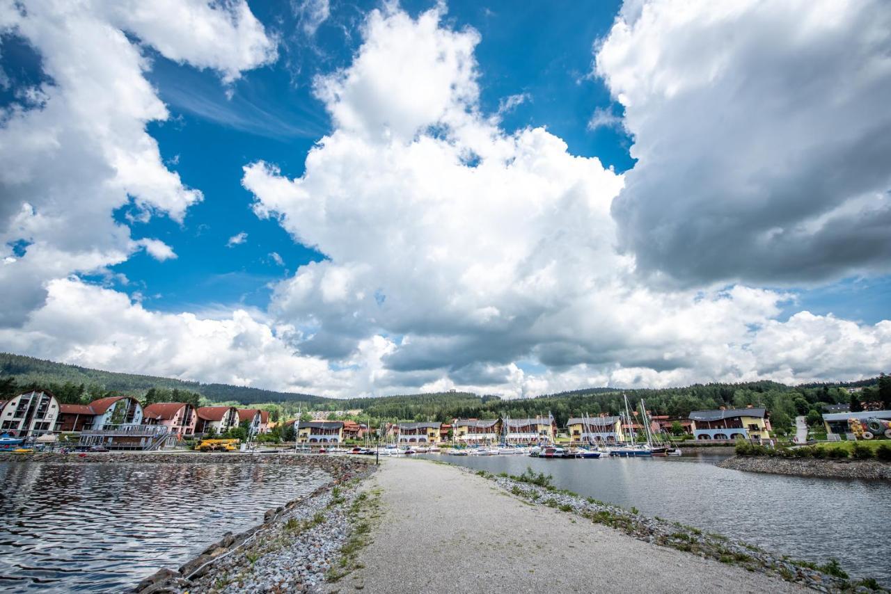 Lipno Nad Vltavou - Apartman 23 - Wifi, Parking, Netflix Exterior foto